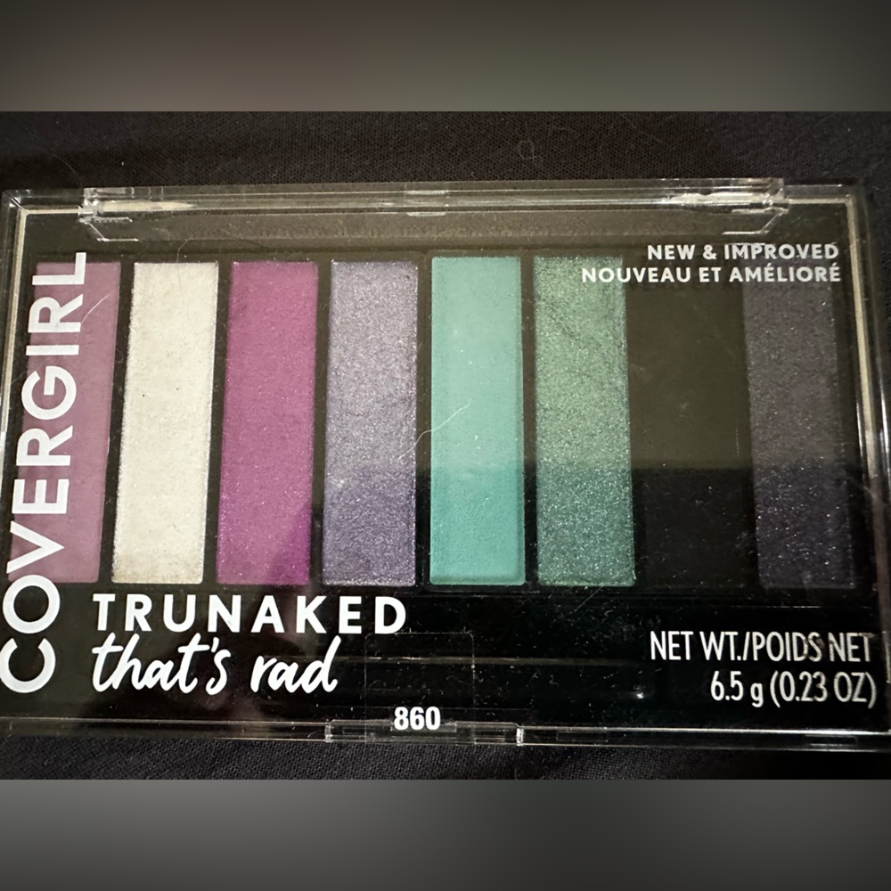 Cover girl trunaked that’s rad eyeshadow palette! Never opened!